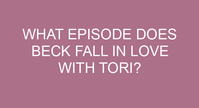 Who does Tori date in Victorious?